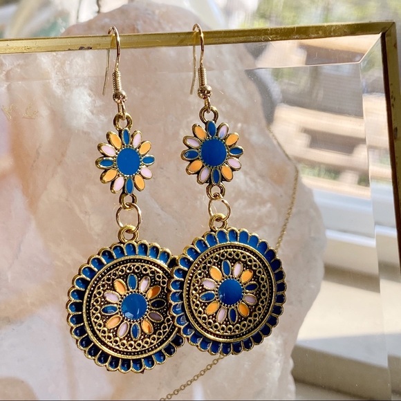3/$15 Bohemian Mandala Dangle Drop Earrings - Picture 1 of 7